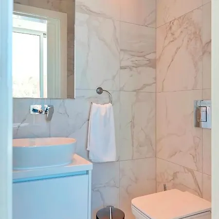 Sunrise Seaview - Camelia