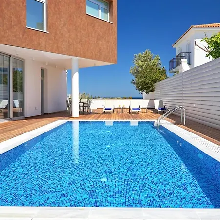 Sunrise Seaview - Camelia Villa